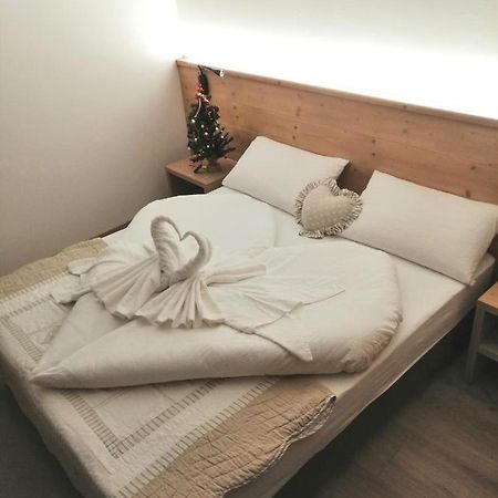 Le 4 Stagioni Hotel Cavedago Kültér fotó