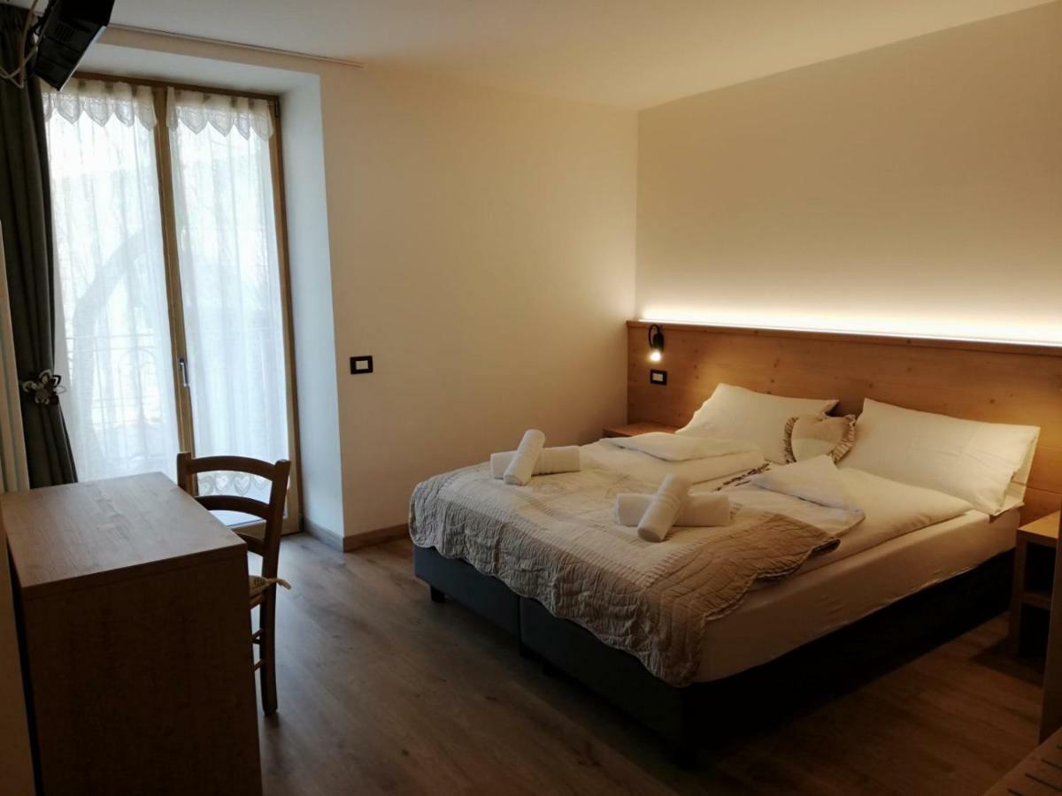 Le 4 Stagioni Hotel Cavedago Kültér fotó